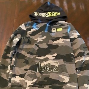 Boys Abercrombie Kids hoodie 13/14